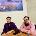 Ricky Alanda (kanan) dan Muhammad Ridwan Lubis mengungkap kondisi mereka sekarang menghadapi hidup pasca di PHK sepihak oleh Aryaduta Hotel.