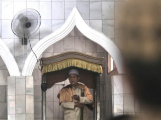 Panduan Khutbah Shalat Idul Fitri di Rumah
