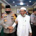 Kapolda Sumut, Irjen Pol Martuani Sormin saat silaturahmi dengan para tokoh lintas agama di Pondok Pesantren Al-Kautsar Al-Akbar, Medan, Minggu (24/05/2020).