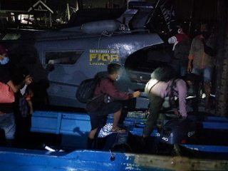 Tim Fleet One Quick Response (F1QR) Pangkalan TNI AL Tanjung Balai Asahan Lantamal I dan Satpolair Polres Tanjung Balai yang kembali amankan 30 TKI ilegal dari Malaysia.