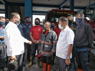 Padamkan Kapal Tanker MT Jag Leela Terbakar, Kinerja Personil Dinas P2K Diapresiasi