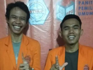 Rimba Zait (kiri) terpilih menjadi Ketua BEM STIK-P Medan