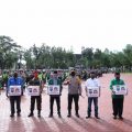 Kapolda Sumut Irjen Pol Martuani Sormin pimpin langsung pelepasan pasukan gabungan TNI dan Polri yaitu Bhabinkamtibmas dan Babinsa untuk menyalurkan 1.200 paket tersebut di lapangan KS Tubun Mapolda Sumut