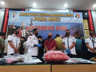 Pijat Plus Gay di Tasbih 2, Operasi Sampai Pagi Nomor Rumah Sengaja Dicopot