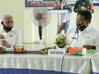 Rapat pembahasan pemulangan 184 Pekerja Migran Indonesia (PMI) asal Kabupaten Asahan yang berada di Malaysia, Rabu (3/6/2020).