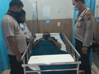 Rasim Sembiring yang merupakan warga Rumamis Kec Barus Jahe tak hanya kehilangan uang tunai Rp100 juta, dirinya juga alami luka tembakan pada paha kirinya.