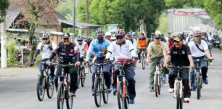 Salah satu kegiatan olahraga yang ramah lingkungan dengan bersepeda.