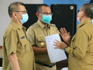 Plt Walikota Medan, Akhyar Nasution dalam rapat dengan Forkominda di Gedung PKK, Jalan Rotan