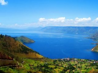 Salah satu spot terbaik Danau Toba, Parapat