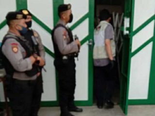 KPK Sita Sejumlah Dokumen Dari Kediaman Pemborong di Kisaran