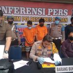 Kapolrestabes Medan Kombes Riko saat memaparkan penangkapan duo jambret di Mapolrestabes, Kamis (9/7/2020).