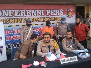 Kapolrestabes Medan Kombes Pol Riko Sunarko saat Konferensi Pers.