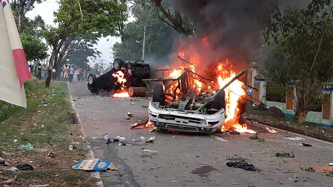 Kerusuhan yang terjadi di Desa Mompang Julu, Kec Panyabungan Utara, Kab Mandailing Natal (Madina).