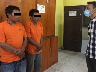 Pelaku pemerasan yaitu Andi Wirana warga Jalan Sumber Amal dan Sugiarto (38) warga Jalan Kongsi Gang Hidayah.