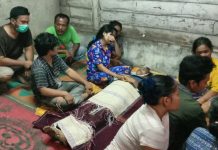Zenajah Elkana Pangaribuan (65) saat disemayamkan dirumah duka di Lingkungan II, Kelurahan Cinta Damai, Kecamatan Medan Helvetia, Senin (24/8/2020).