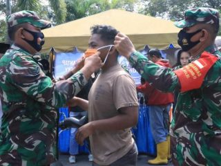 Razia Masker di Terminal Amplas Jalan Panglima Denai Kelurahan Timbang Deli Kecamatan Medan Amplas.