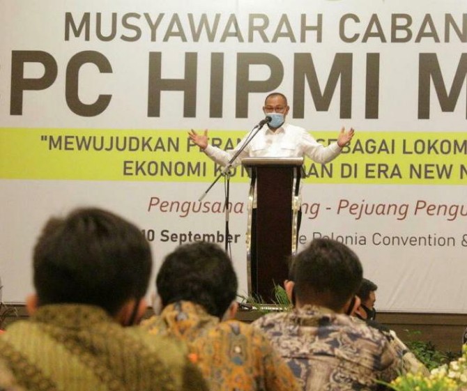 Plt Walikota Medan, Akhyar Nasution saat Musyawarah Cabang Badan Pengurus Cabang (BPC) HIPMI Kota Medan di Lee Polonia Hotel.