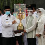 Plt Walikota Medan, Akhyar Nasution saat Kafilah Kota Medan kembali meraih juara umum MTQ ke-37 tingkat Sumatera Utara.