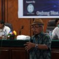 Ahmad Djauhar dari Dewan Pers saat menjadi narasumber di Workshop SMSI Sumut