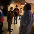 Satpol PP dan Dinas Pariwisata lakukan sosialisasi Perwal guna cegah Penyebaran Covid-19 di Kota Medan.