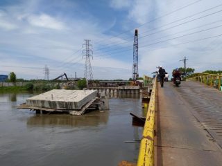 Jembatan Sicanang