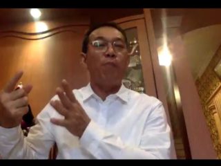 Gus Irawan Pasaribu, anggota Komisi XI DPR RI saat memberi paparan di Webinar USU dengan tema Peran OJK dalam rangka pemulihan ekonomi nasional di masa pandemi covid-19, Jumat (25/9/2020), di Medan