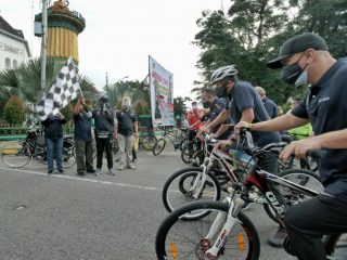 Bagi Masker Sambil Berolahraga, Kesadaran Masyarakat Diharapkan Semakin Meningkat