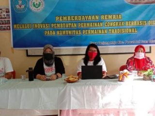 Tim PKM Dosen Unimed saat melakukan pemberdayaan remaja di Desa Tanjung Rejo Kecamatan Percut Sei Tuan.