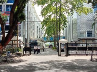 Suasana di depan gedung DPRD Sumut.