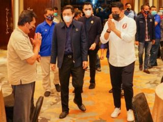 Calon Walikota Medan, Bobby Afif Nasution saat menghadiri Rapat Koordinasi Partai Nasdem di Le Polonia Hotel di Jalan Sudirman Medan.