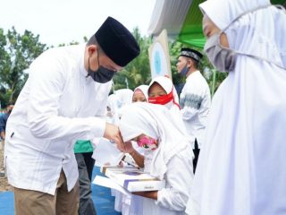 Muhammad Bobby Afif Nasution saat menghadiri peletakan batu pertama rumah tahfiz Yayasan Amal Tahfiz.