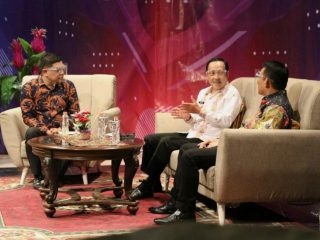 Talkshow di TVRI melalui vidcon yang di hadiri Pjs Walikota Medan, Arief S Trinugroho serta Kasatgas Korsupgah Korupsi KPK Wilayah I, Maruli Tua.