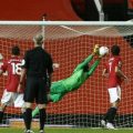 Kiper Chelsea, Mendy (hijau) bermain kokoh untuk menahan Manchester United 0 - 0 tadi malam.