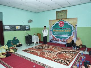 Calon Wakil Walikota Medan, Salman Alfarisi saat menghadiri peringatan Maulid Nabi Muhammad SAW, di Perguruan Islam Cendekia.