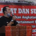 Calon Walikota Medan, Aulia Rachman menghadiri acara pelantikan Angkatan Muda Siraja Oloan Sumut dan Entertainment Siraja Oloan Sumut.