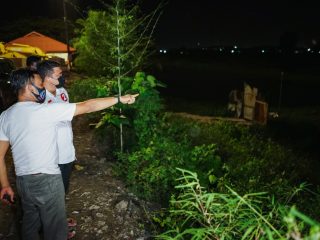Calon Walikota Medan, Bobby Nasution saat mengunjungi Tempat Pembuangan Akhir (TPA) Terjun.