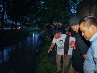 Calon Walikota Medan, Bobby Nasution saat blusukan di Jalan Perjuangan Gang Cipto dan sekitarnya.