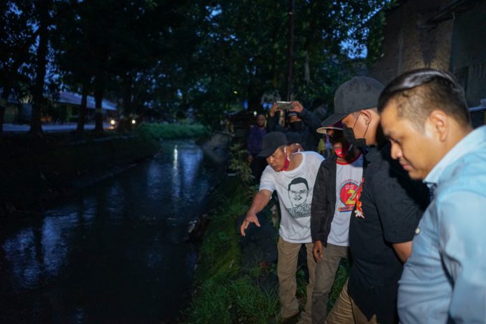 Calon Walikota Medan, Bobby Nasution saat blusukan di Jalan Perjuangan Gang Cipto dan sekitarnya.