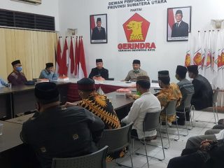 DPD Gerindra Sumut saat Diskusi dengan para ulama dan ustadz di Majelis Misbahul Muslimin.