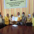 Pengambilan formulir pendaftaran calon Ketua DPD II Golkar Sumut yang diwakilkan oleh Mantan Ketua DPD Golkar Sibolga Sahlul Umur Situmeang.