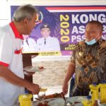 Bupati Langkat, Terbit Rencana Perangin- angin saat membuka Kongres Askab PSSI Langkat di Kafe ADM Simpang Durian Mulo.