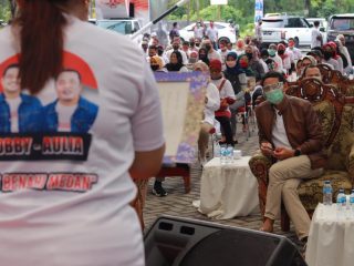 Sandiaga Uno saat hadiri pelantikan Relawan Nagabonar dan DDC Garuda di CBD Polonia Medan, Sabtu (7/11/2020).