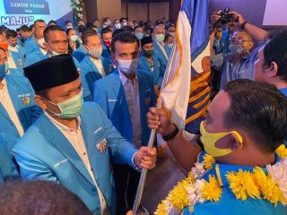 Pengurus DPD KNPI Sumut saat dilantik oleh Ketua Umum DPP KNPI Hari Pertama, Sabtu (7/11/2020) malam.