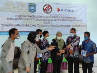 PT XL Axiata Tbk (XL Axiata) dan Badan Keamanan Laut Republik Indonesia (Bakamla) saat foto bersama.