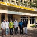 Foto bersama saat kunjungi Gedung PWI Sumut Parada Harahap di Jalan Adinegoro, Medan.