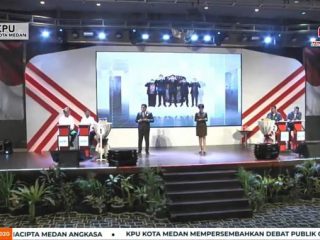 Debat Kedua: Akhyar- Salman Baju Adat Minang-Jawa, Bobby-Aulia Setelan Jeans