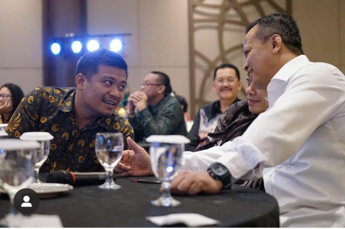 Andreau Pribadi mengunggah kebersamaannya dengan Menteri KKP Edhy Prabowo di Instagram pada Maret 2020. Andreau diminta KPK untuk menyerahkan diri.(ist)