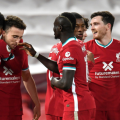Roberto Firmino dan Diogo Jota melakukan selebrasi usai keduanya mencetak gol pada kemenangan Liverpool 3-0 atas Leicester City dinihari tadi.(ist/cbss)