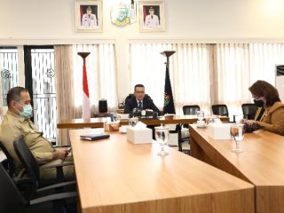 Wagubsu Musa Rajekshah saat membuka Musda PHRI Sumut secara virtual dari Rumdis Wagubsu, Jalan Teuku Daud.(ist)