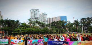 Kadispar Kota Medan dan masyarakat pariwisata Kota Medan deklarasi kesiapan pariwisata di 2021 meski dalam situasi pandemi, di Lapangan Merdeka Medan, Senin (4/1/2021)